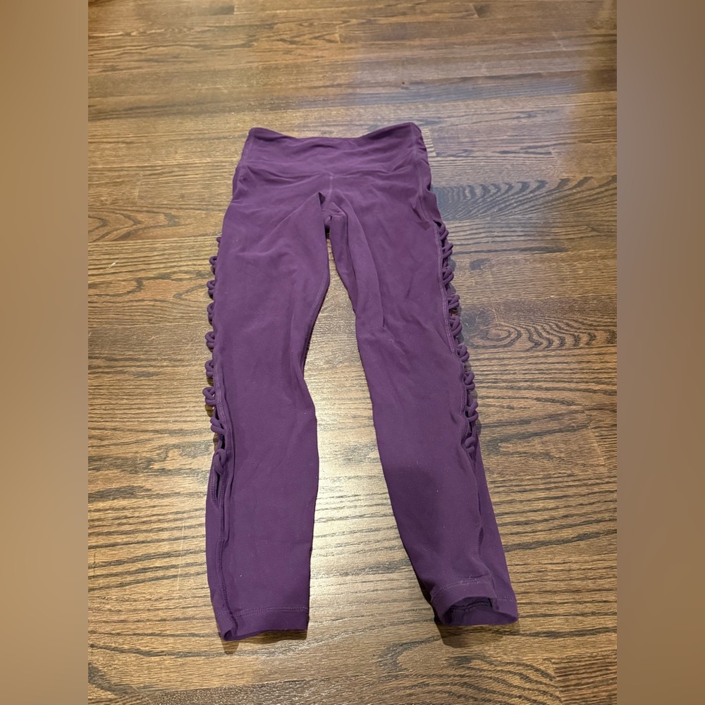 Athleta Purple Leggings Full-Length Stretchy Design